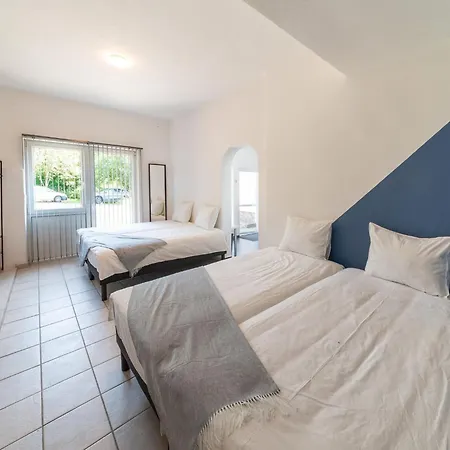 Spacious With Garden *